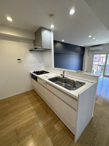 メゾン岸谷212号室 キッチン