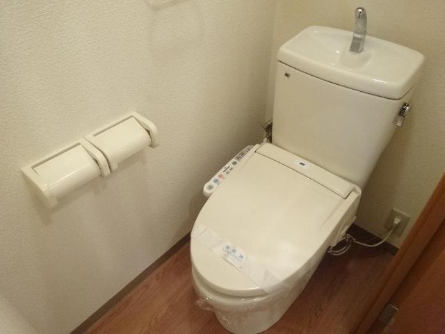 シェルル江北 シャワー付トイレ