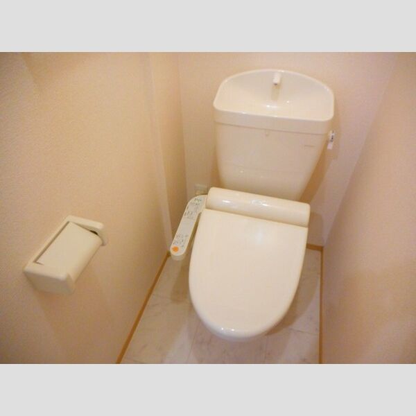 サニーモール　参番館 温水洗浄暖房便座