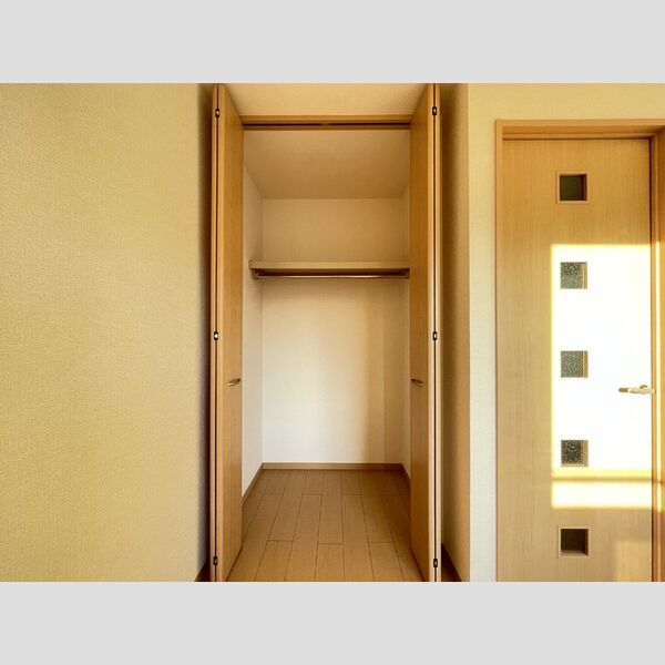 プリムヴェールJ202号室 クローゼット