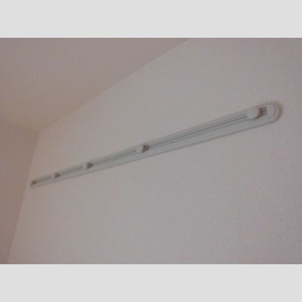 コンフォート北葛西101号室 ウォールハンガー