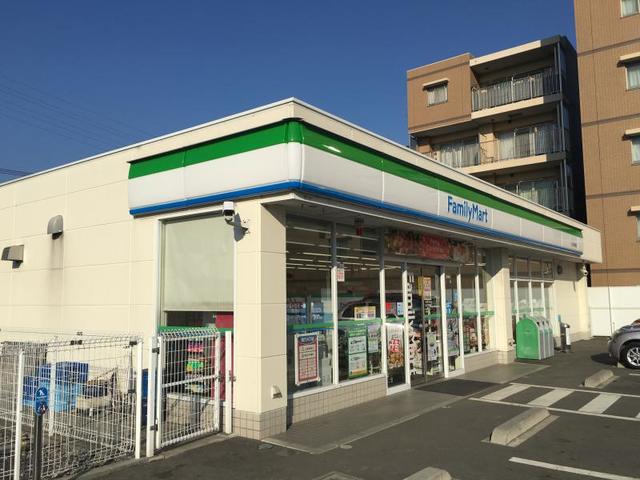 リーブルファイン戸塚東0101号室 ファミリーマート川口戸塚東三丁目店