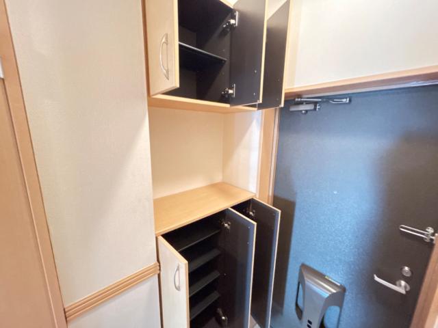 シンフォニー101号室 下駄箱
