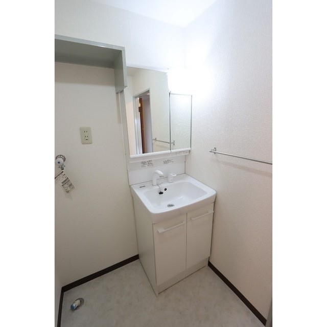 マーカスヒル湘南606号室 内観