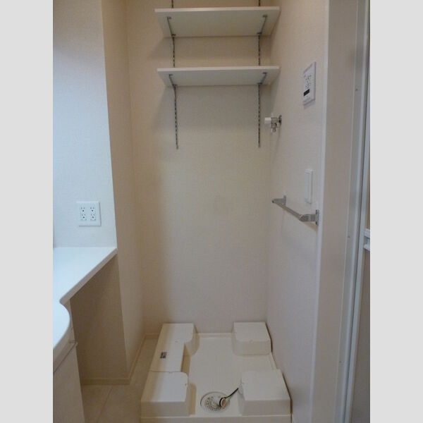 リヴェールⅡ302号室 洗面所