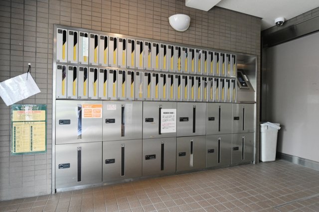 ロイヤルパレス高円寺2階 宅配BOX