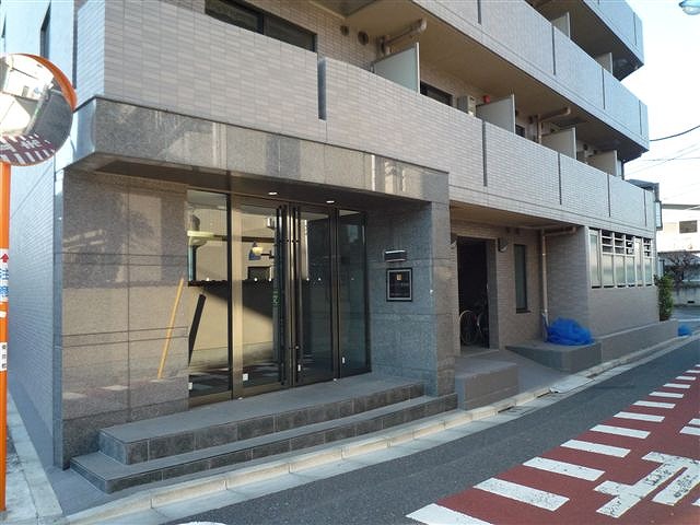 ルーブル豊島園204号室 エントランス