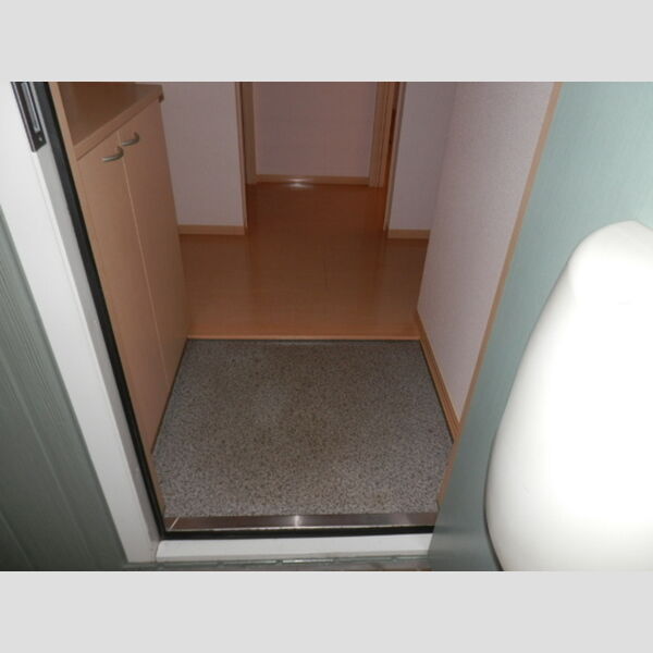 プレジオ白鳥　B 玄関