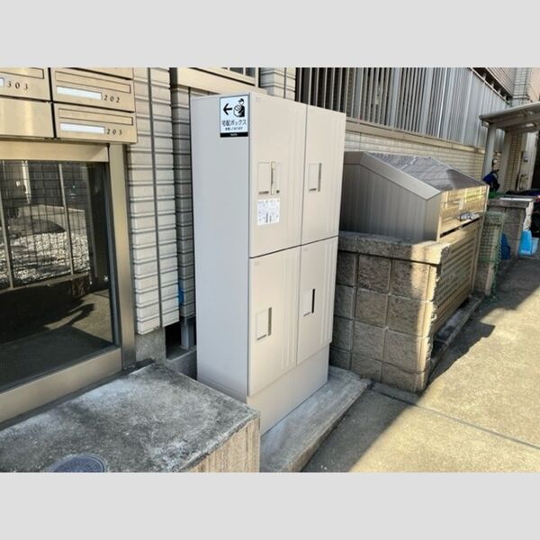 ベルチェドマーニ203号室 宅配BOX