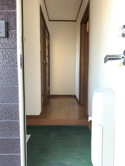 プチメゾンⅢ 玄関