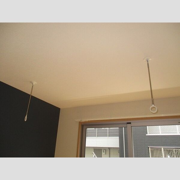 ルミエールC 室内物干し