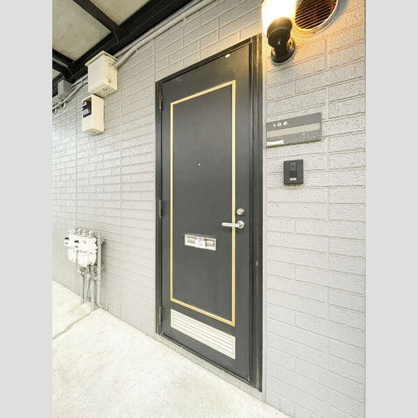 シャトル松原106号室 106号室　玄関