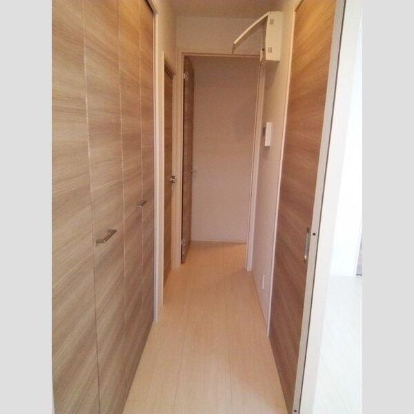 ノワイエⅡ203号室 廊下