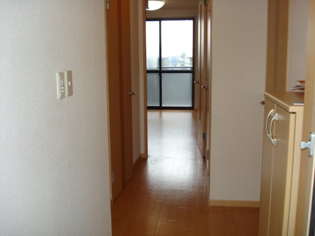 ラベンダーリブ 玄関