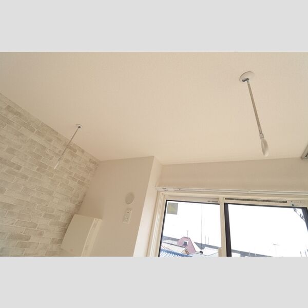 ラフィーネⅡ303号室 室内物干し金物