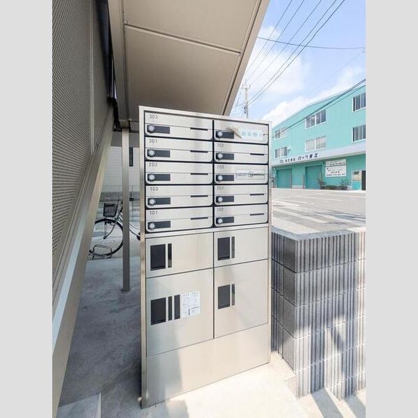 キャメル三郷中央4 郵便ポスト★宅配ボックス
