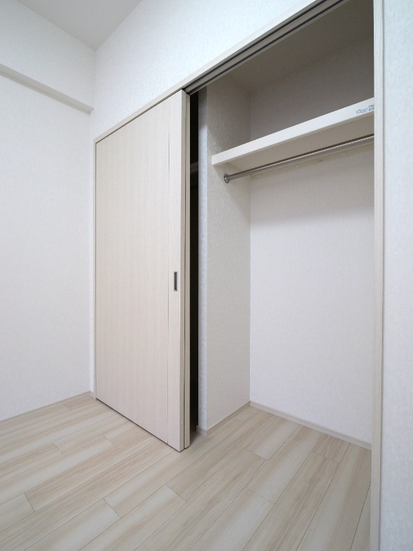 プレジオ川口ASIAN5階 収納