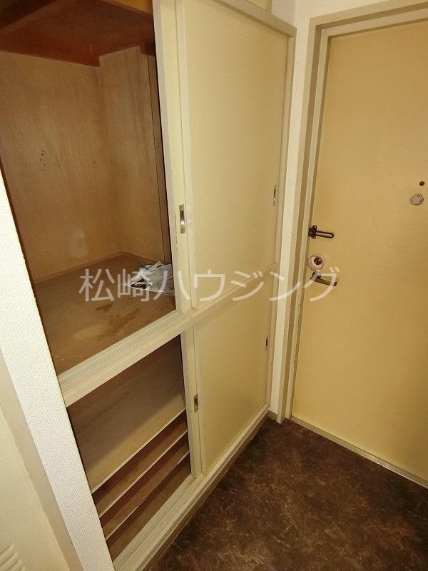 ライオンズマンション三鷹第22階 収納