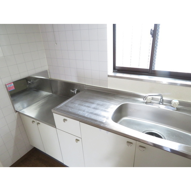 エステートロイヤル８号棟0103号室 キッチン