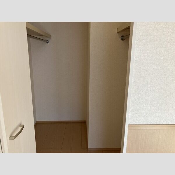 メゾン　あい・あこ　あこ202号室 ウォークインクローゼット
