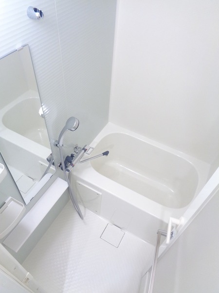 ＧＥＮＯＶＩＡ西川口101号室 お風呂