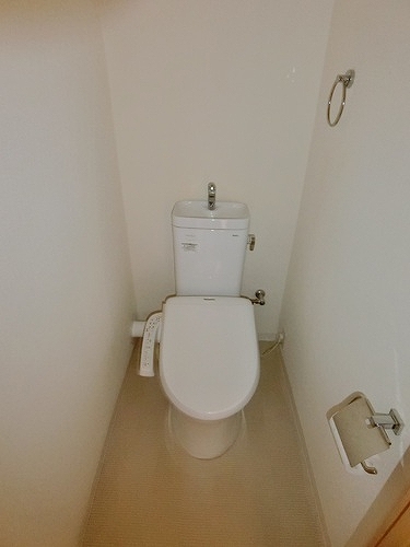 ライオンズマンション初台第２ トイレ　※前回募集時2019年2月の写真