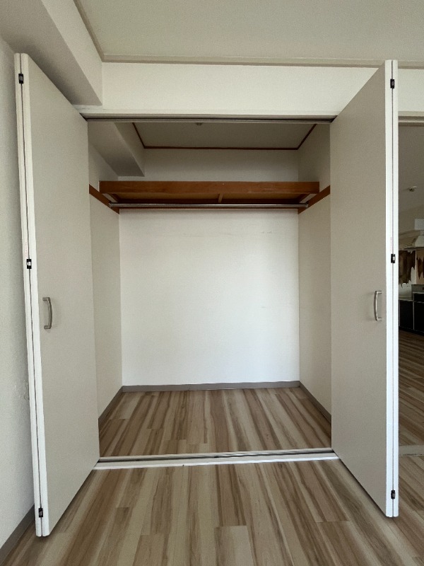 ヒルズヴァンベールD棟2階 収納