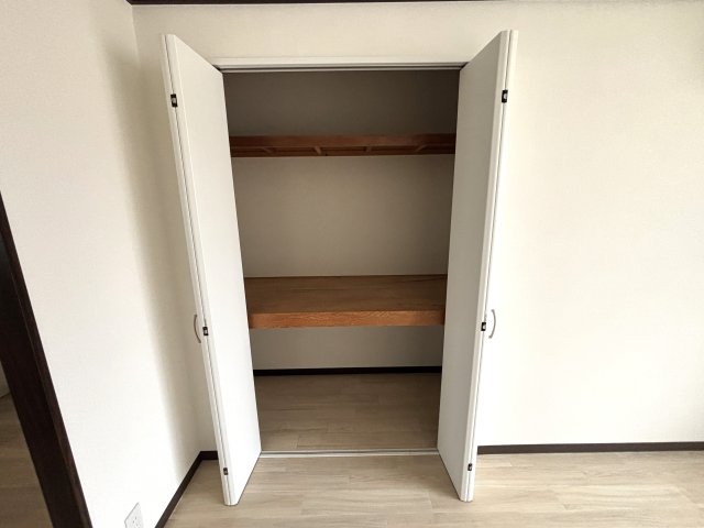 タウニー稲美Ｂ0202号室 充実の収納スペースです。
