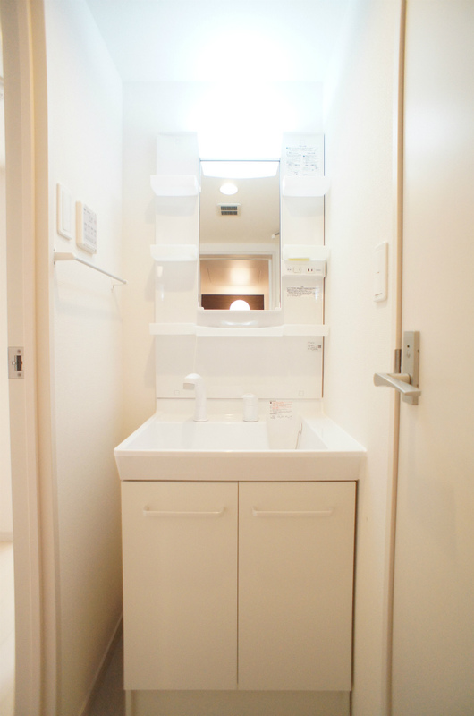 リブリ・踊場1階 洗面