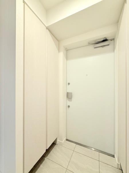 アジールコート町屋11階 玄関