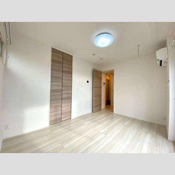 セレスティン三軒茶屋305号室 洋室