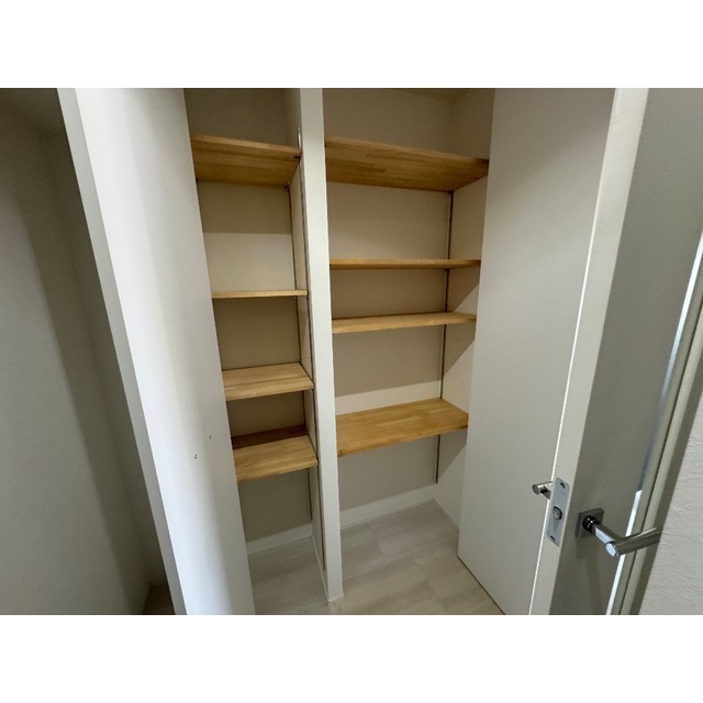 セントラルビル702号室 内観