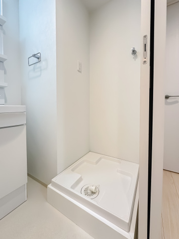 スカイコートリュクス品川大崎201号室 洗濯機置場