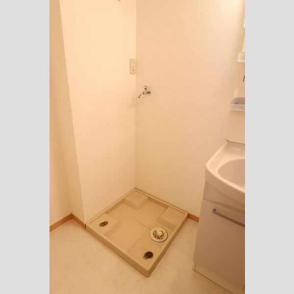 Blueberry　Ⅰ・ⅡⅠ201号室 同建物別部屋の参考画像