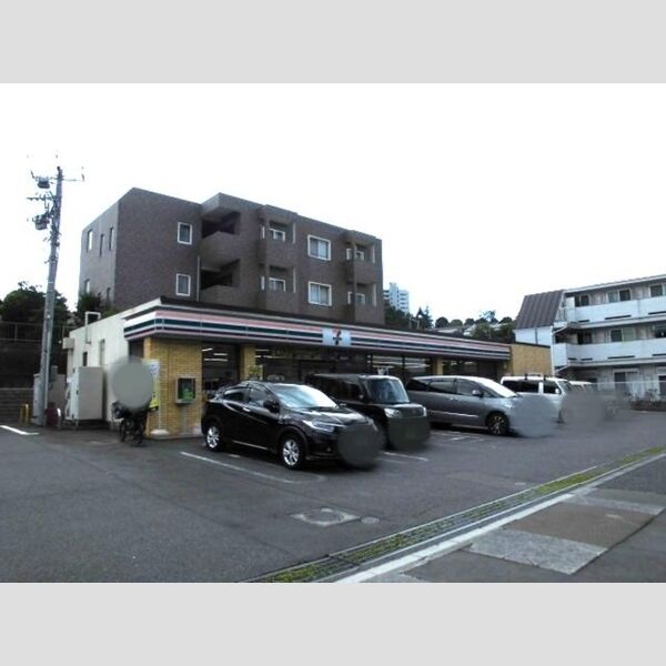 La.GALLERIA セブンイレブン八王子松木店