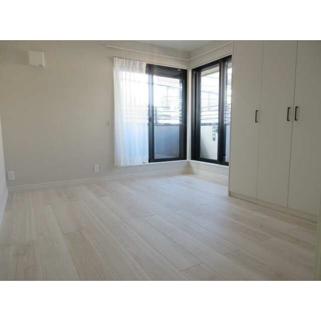 シュシュ中野坂上 内観