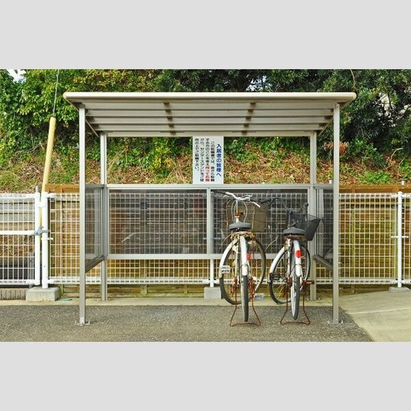 コーポフロンティアⅡ 駐輪場