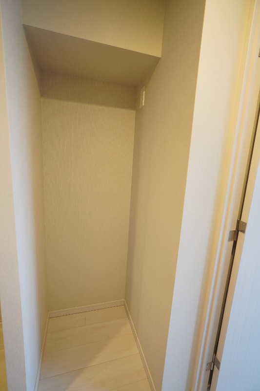 IL MEZZO DI TOKYO，UNO 内観