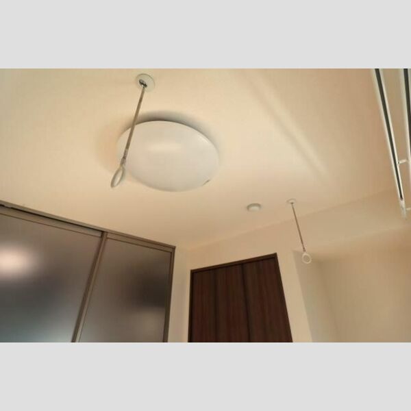 グラナーデ西瑞江Ⅱ205号室 室内物干し