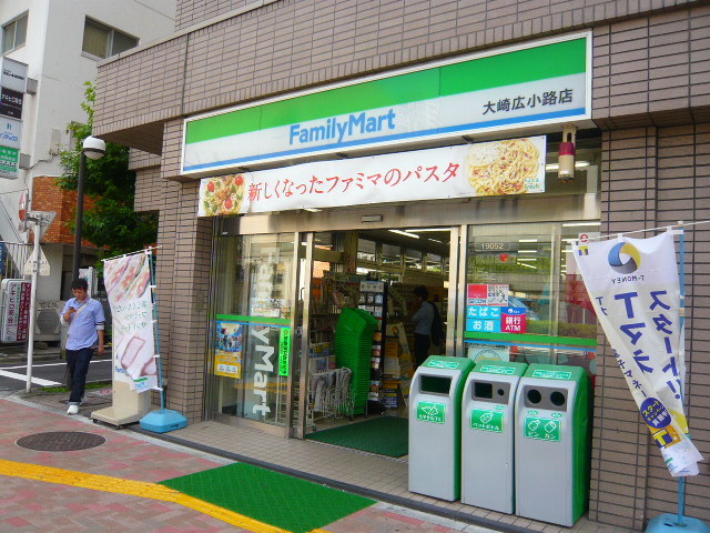 ＳＡＮＫＯ　ＨＥＩＧＨＴＳ　ＯＳＡＫＩ 【コンビニエンスストア】ファミリーマートまで29ｍ