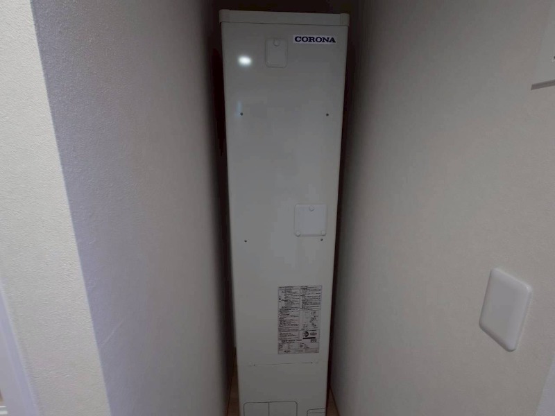 CREAL住吉Ⅱ4階 電気温水器