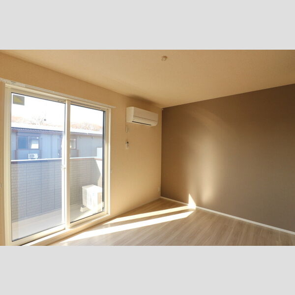 プラヴール305号室 洋室