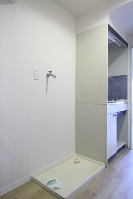 マイステージアムヒューゲル西落合 室内洗濯機置場