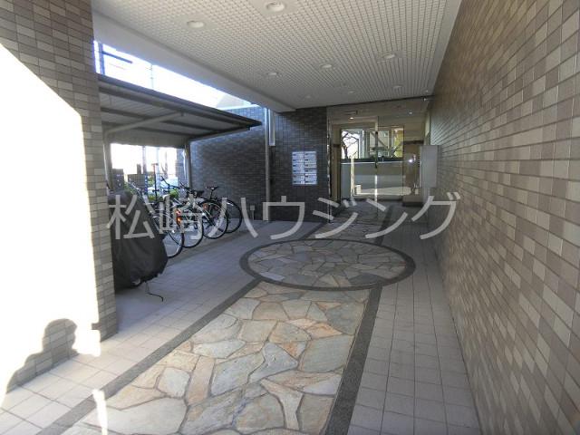 アデュール哲学堂 エントランス