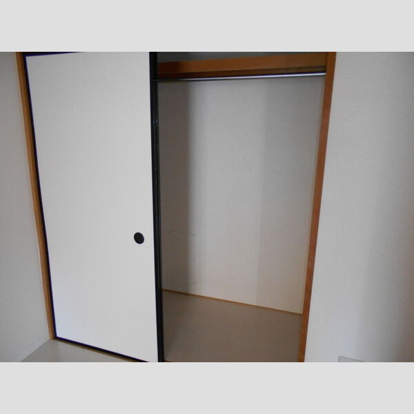 クレドール草加508号室 収納