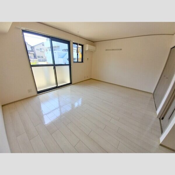 クライン・モルツ 洋室