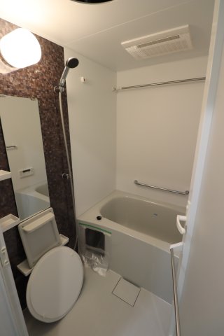 ＧＥＮＯＶＩＡ　鐘ヶ淵0705号室 お風呂