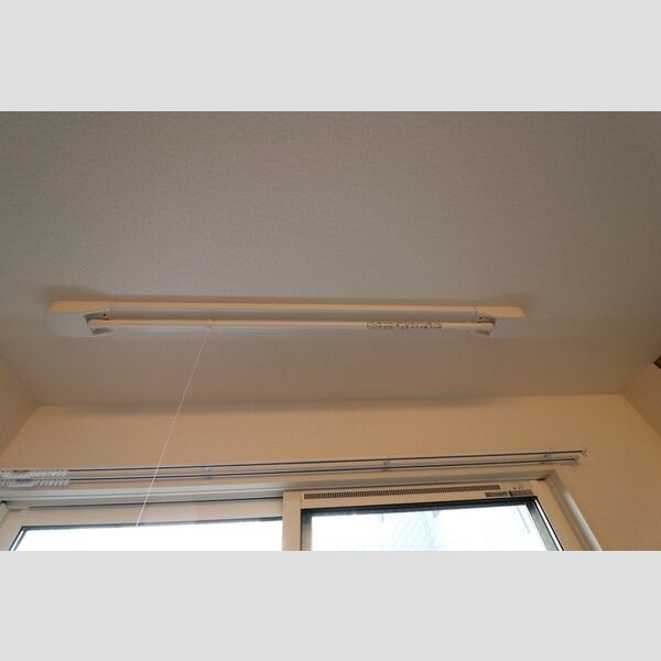 セレスティア白鳥208号室 室内干し