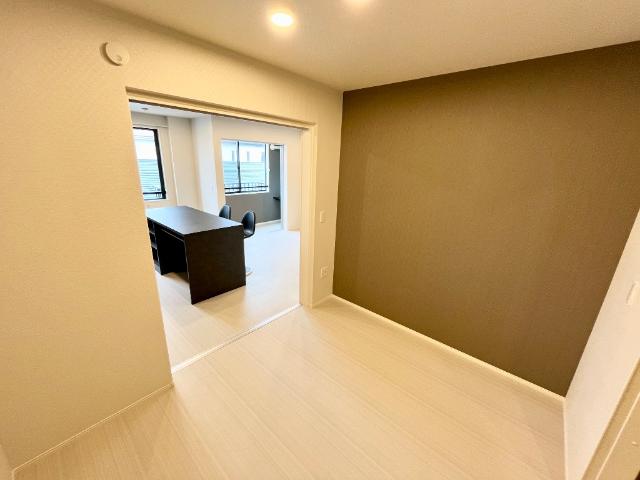 レヴメゾン神山五番館101号室 洋室（イメージ）