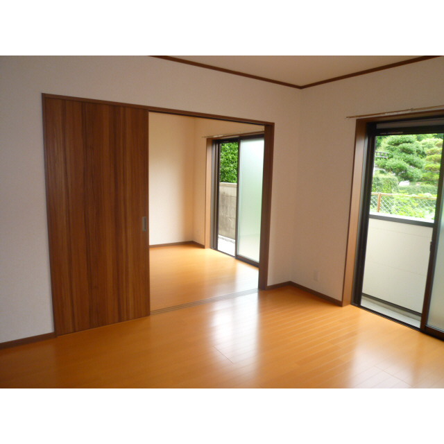 Ｒｉｖｅｒ　ｗｏｏｄ　Ｈｉｓａ リビング